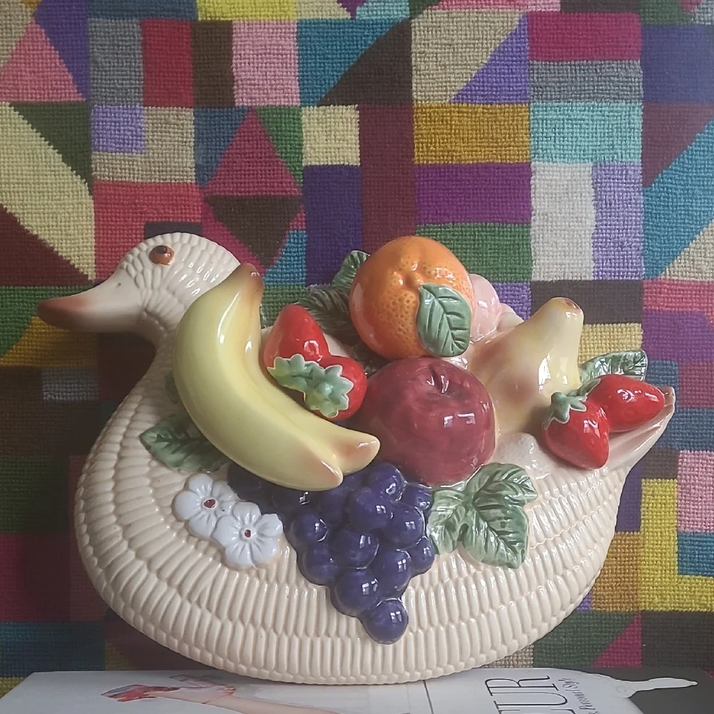 VINTAGE MAJOLICA CERAMIC DUCK FRUIT BASKET WALL HANGING